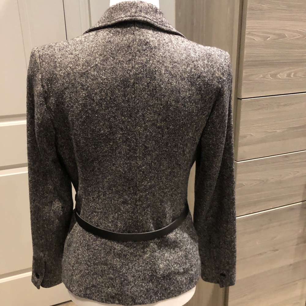 Suit - Picture 2 of 4